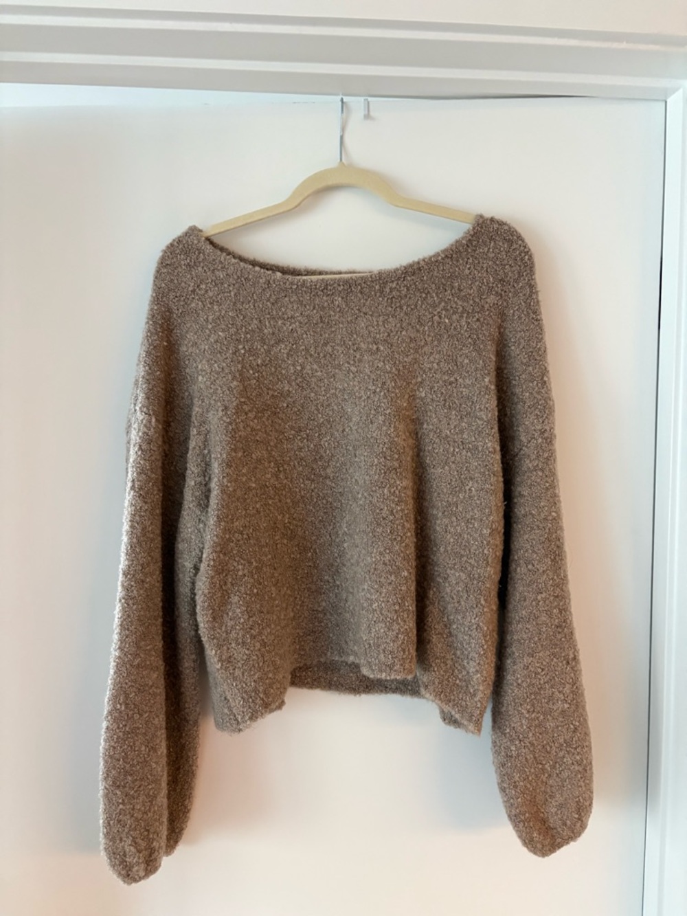 These Three Textured Bubble Sleeve Sweater - Mocha